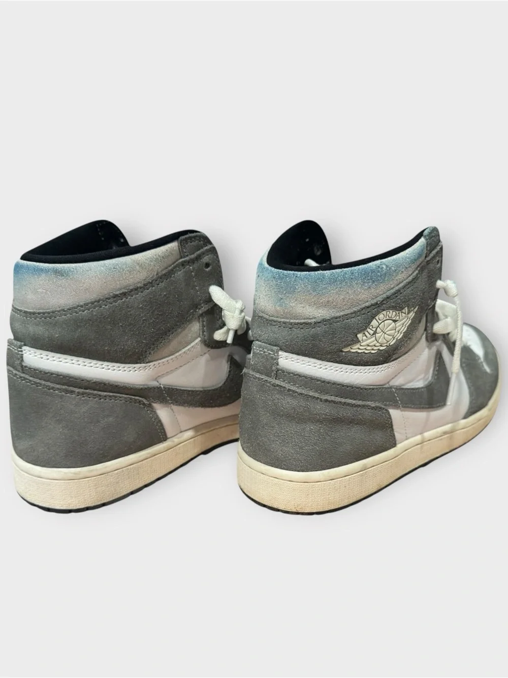 Nike Air Jordan 1 Retro High OG | Men’s 9 | Suede Grey